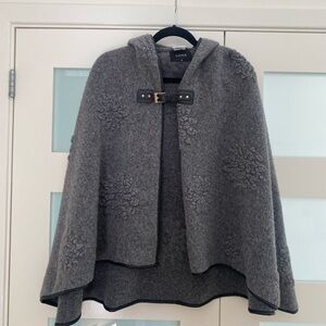 LUNA Wool Poncho